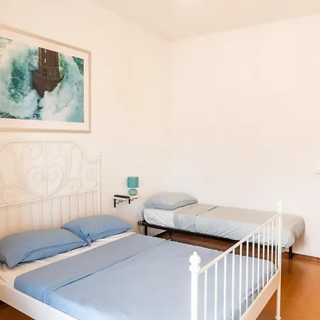 Perseo Seaview Apartamento *